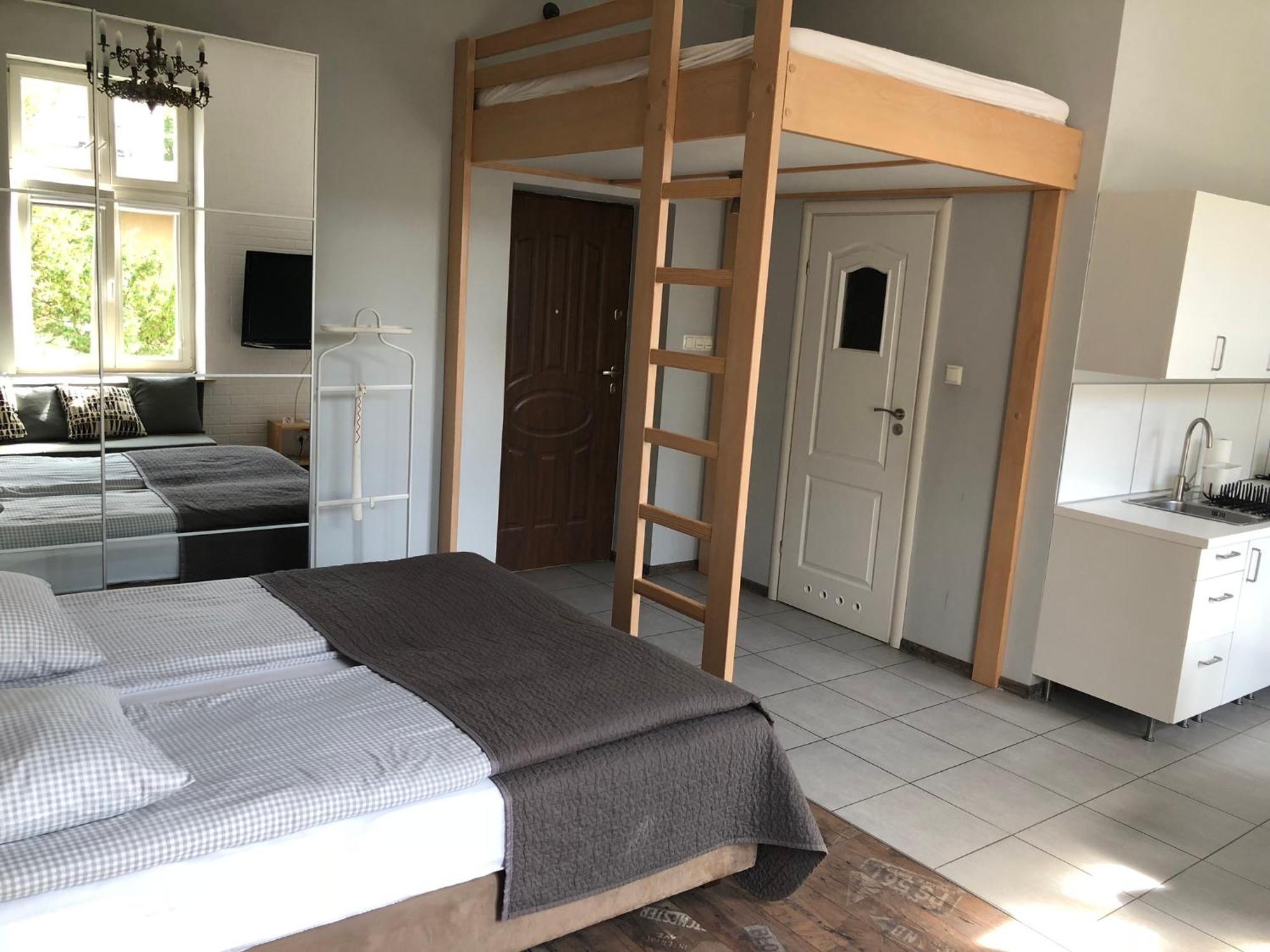 Deluxe Apartment